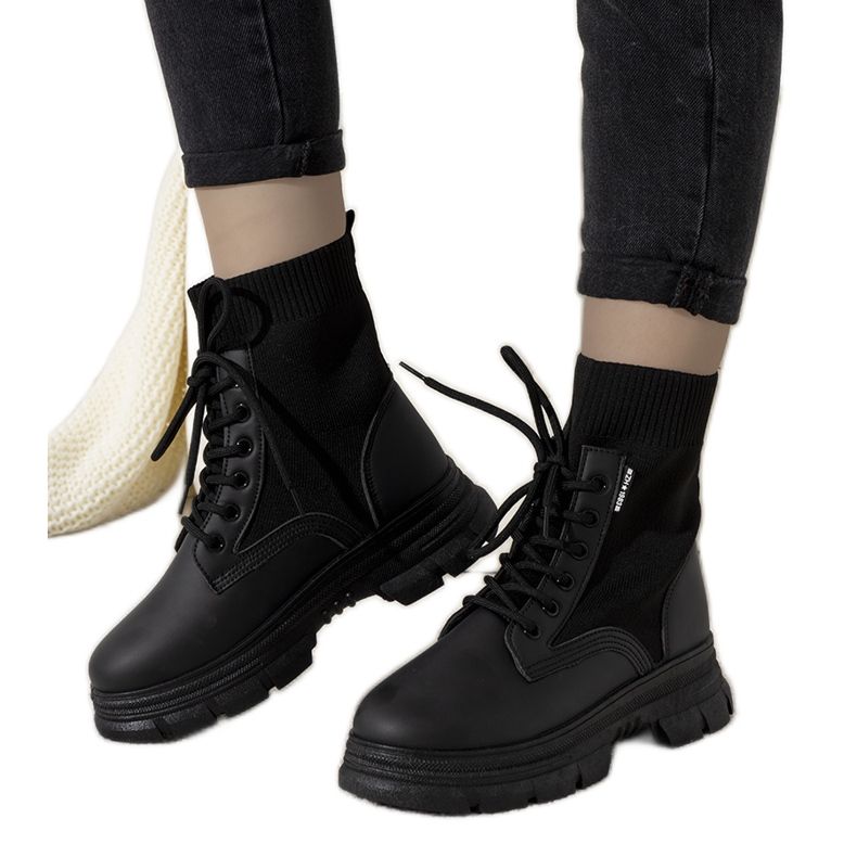 Schwarze Damenschuhe von Laurie