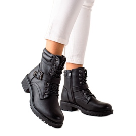 Anesia Paris Schwarze Arbeiter mit einer Schnalle