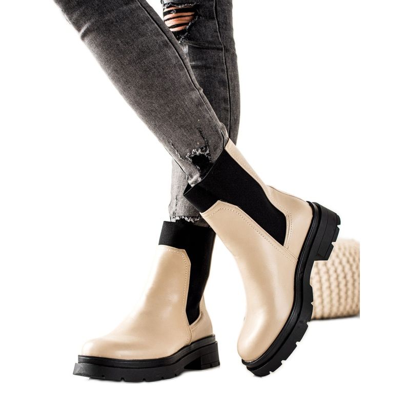 TRENDI Modische Chelsea-Boots beige schwarz