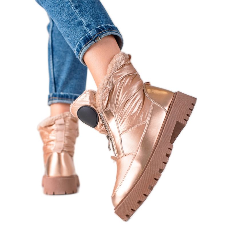 TRENDI Goldene glänzende Schneestiefel