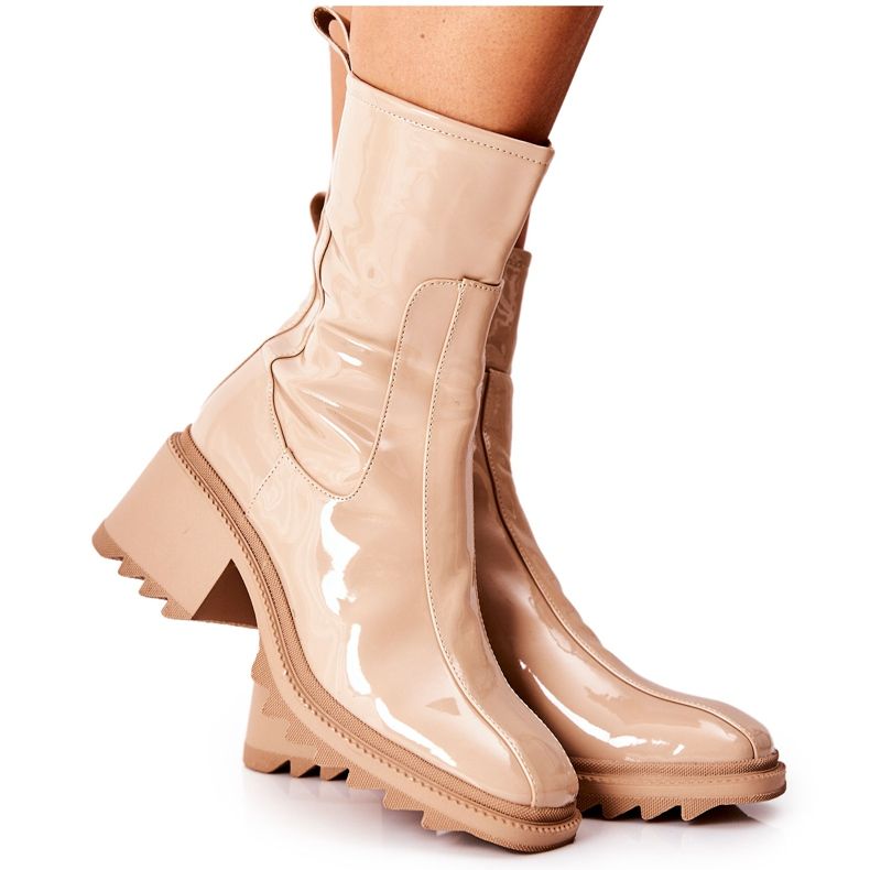 PM1 Hochhackige, lackierte, beige Merelien Stiefel