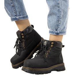 Schwarze, isolierte Damenstiefel von Livia