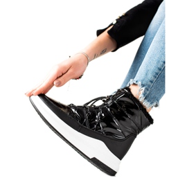 TRENDI Modische glänzende Schneestiefel schwarz