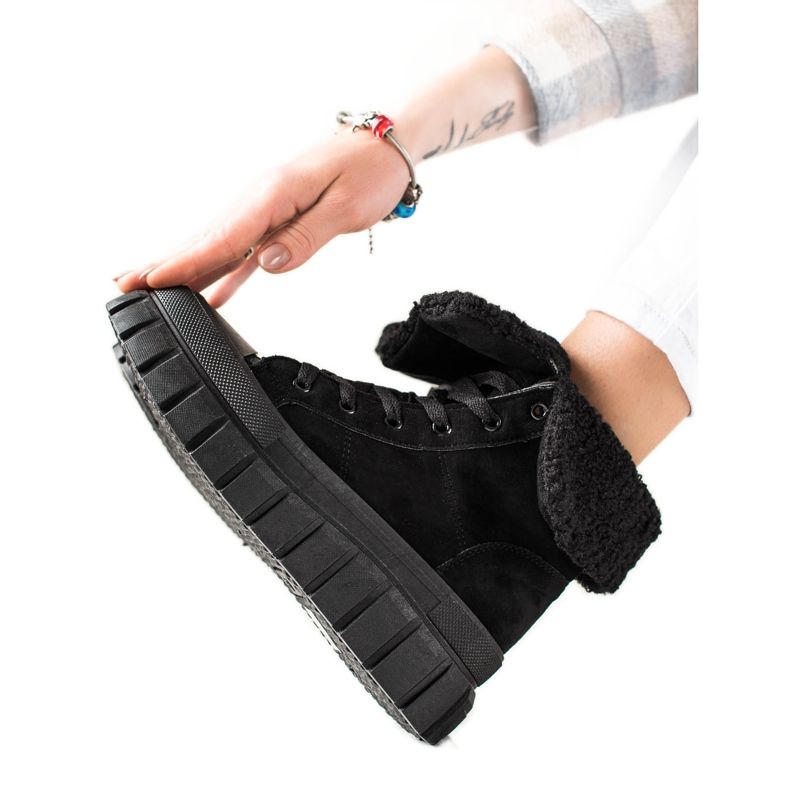 TRENDI Stiefel, Sneakers mit Schaffell schwarz