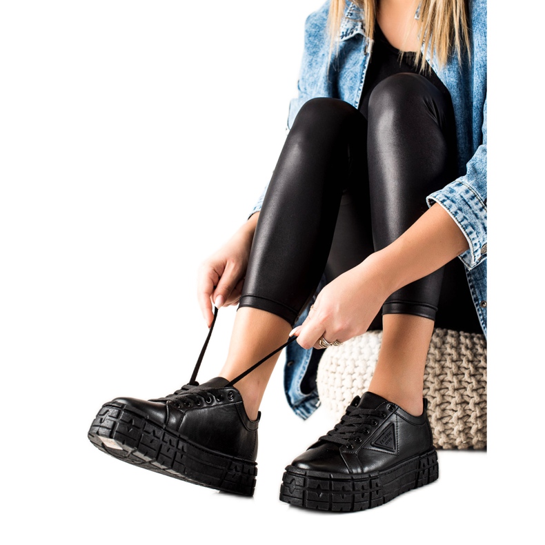 Goodin Sneakers mit Öko-Leder auf der Plattform schwarz