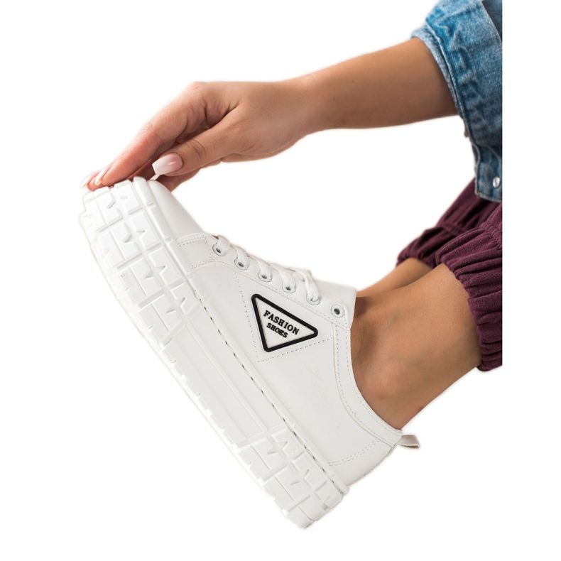 Goodin Sneakers mit Öko-Leder auf der Plattform weiß