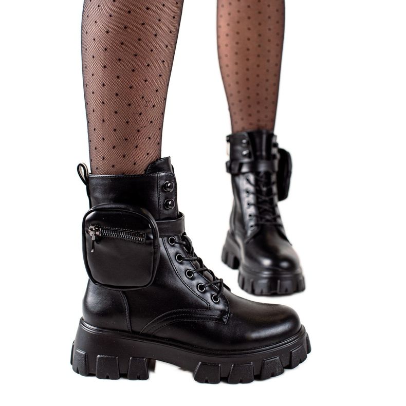 TRENDI Schwarze Arbeiter mit Tasche