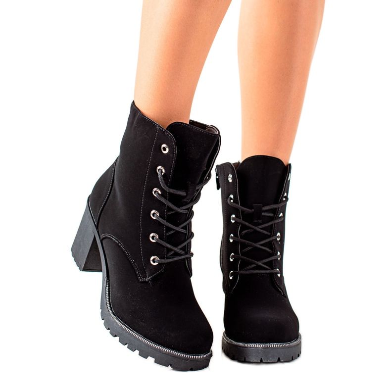 TRENDI geschnürte Arbeiter auf einem Pfosten schwarz