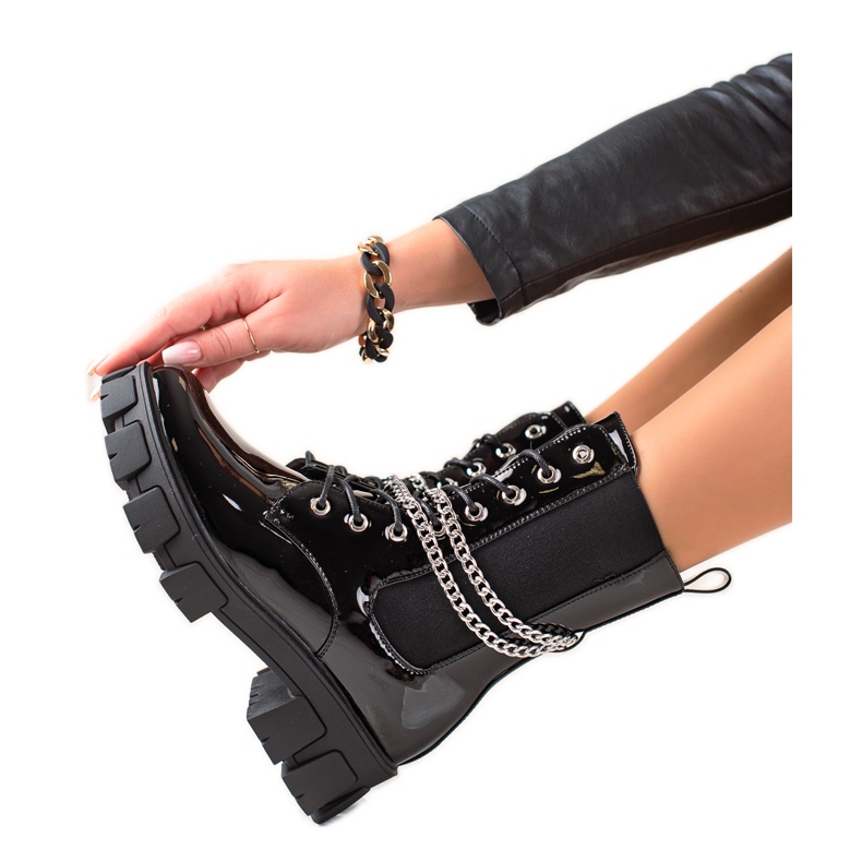 TRENDI Lackierte Arbeiter mit Ketten schwarz