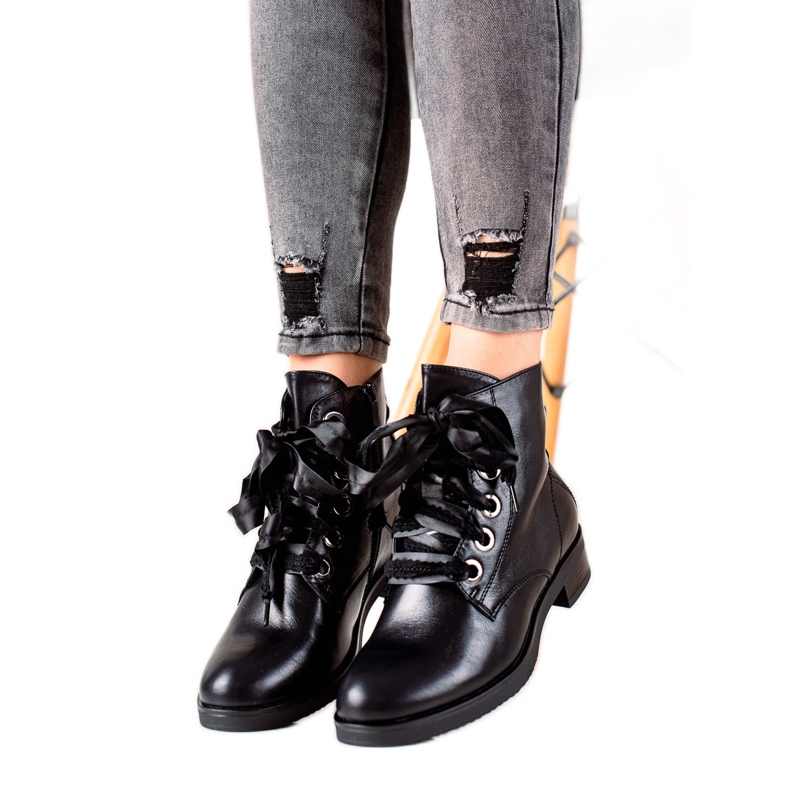 Evento Stiefel mit dekorativer Bindung schwarz