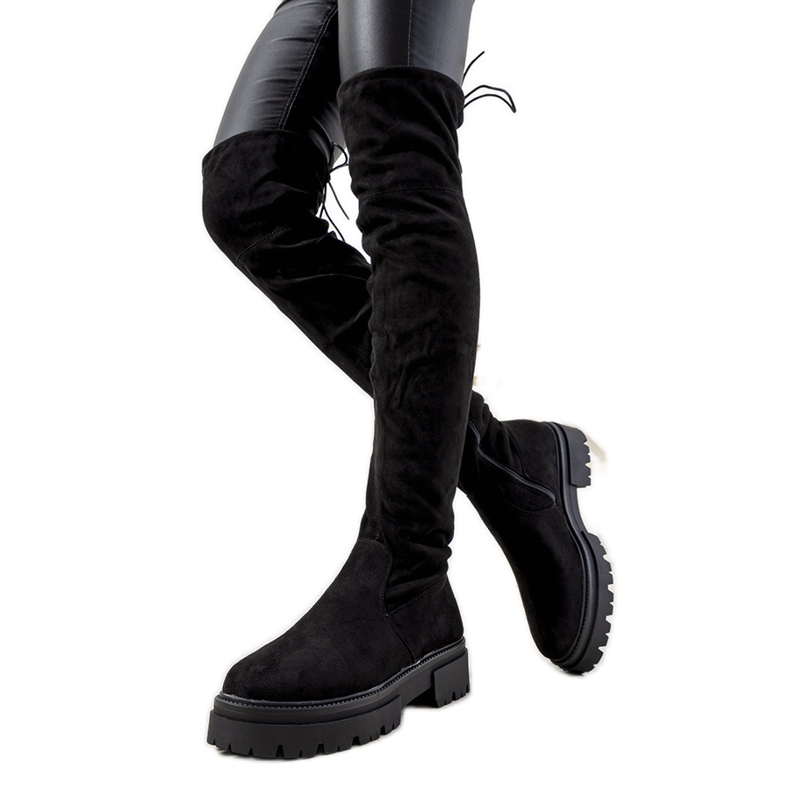 Schwarze Stiefel auf hoher Paulino-Sohle