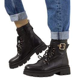 Schwarze isolierte Stiefel von Adomo