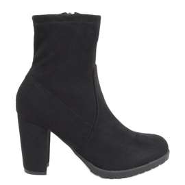 Hochhackige Stiefel von Dani Black schwarz