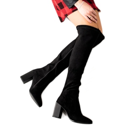 Goodin Wildlederstiefel auf einer Säule schwarz