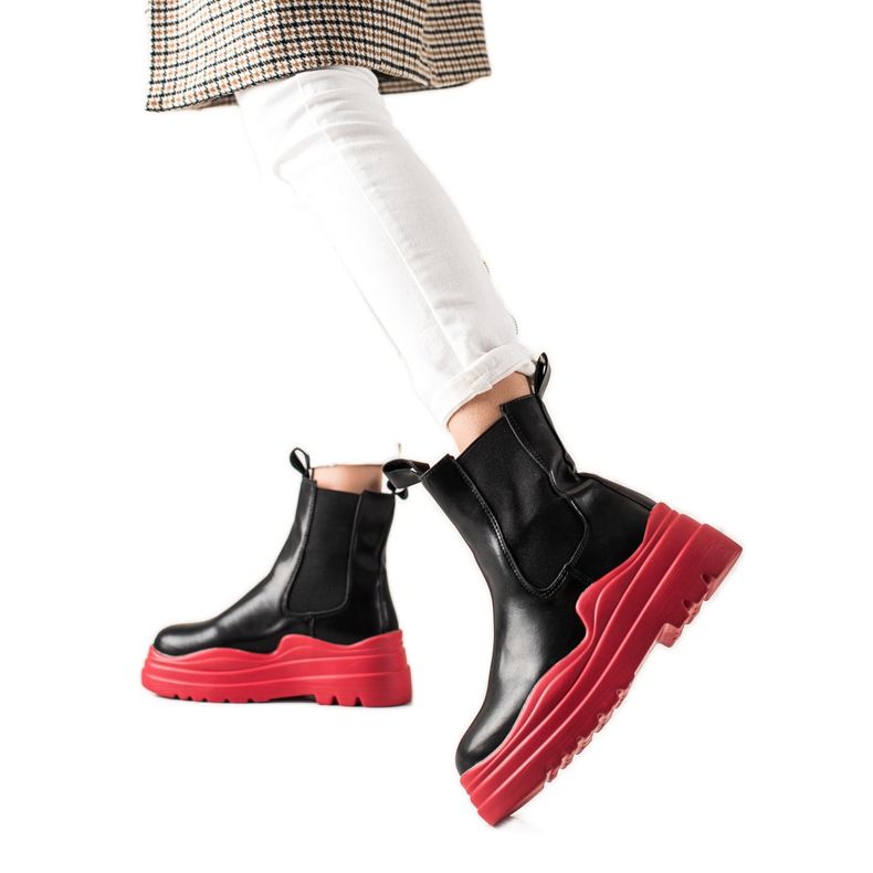 TRENDI Chelsea Boots auf der Fashion-Plattform schwarz rot