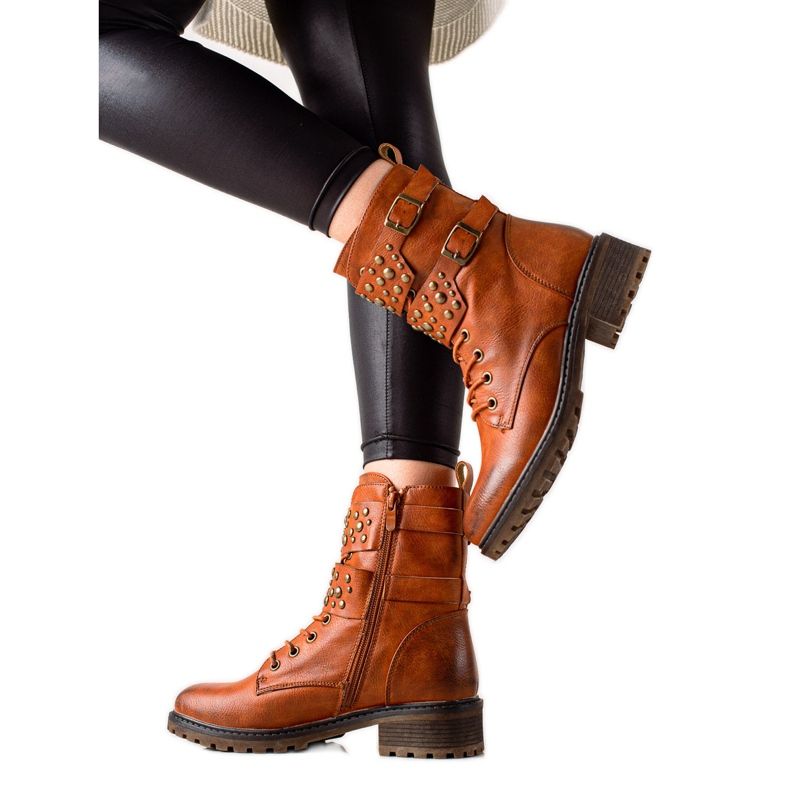 Super Mode Kamelfarbene Schnürstiefel braun