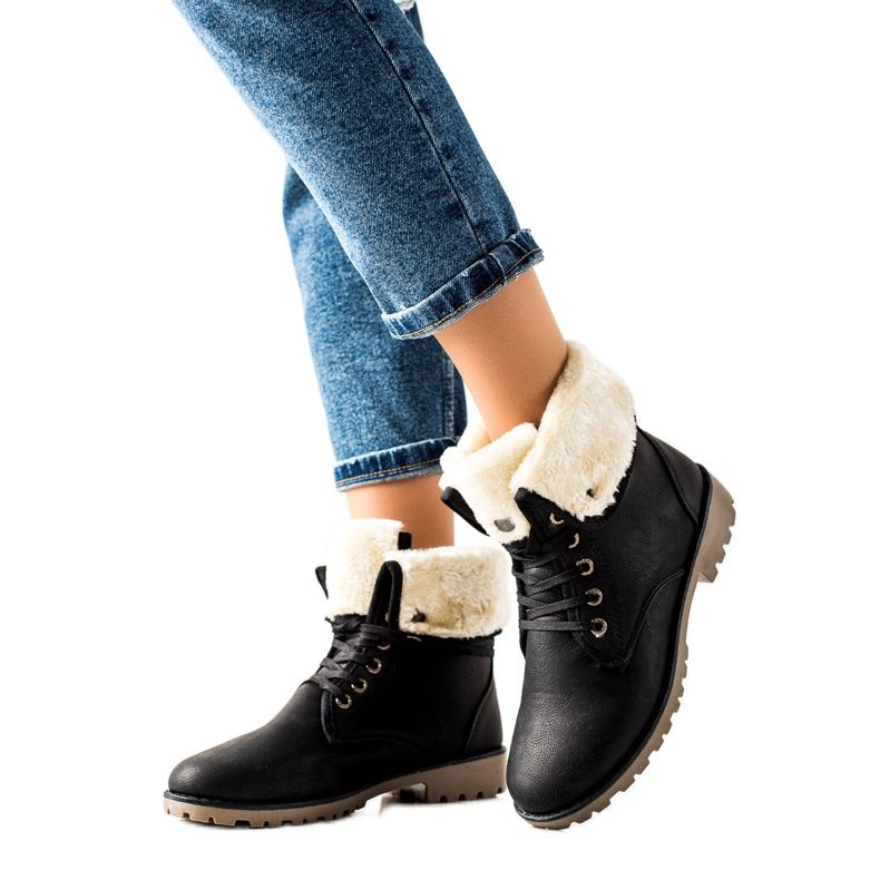 TRENDI Schwarze Stiefel mit aufrollbarem Schaft