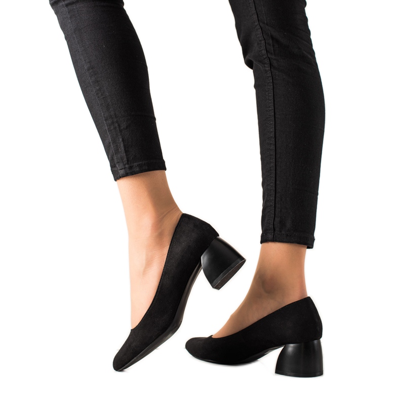 M.Daszyński Schwarze Pumps auf niedrigen Absätzen