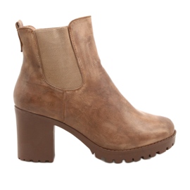 Beige Stiefel am Auger Post braun
