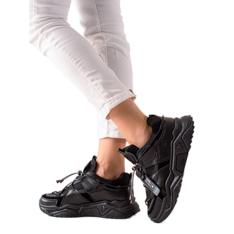 Evento Modische schwarze Turnschuhe