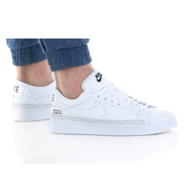 Nike Blazer Low XM DA2045-100 weiß