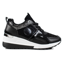 TRENDI Schwarze Turnschuhe