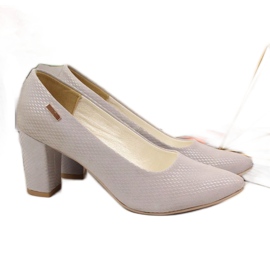 Pumps auf der Post Monique W AN866A grau