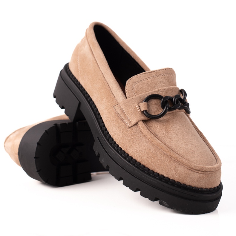 Modische Loafer auf der LA.FI-Plattform beige