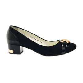 Schwarze Pumps mit goldener Neścior-Verzierung gelb