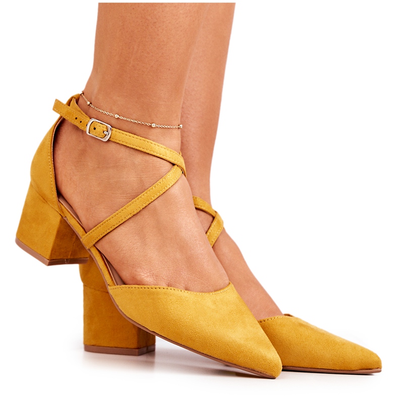 PS1 Wildlederpumps an einer Stange in Spitz Yellow Shelley gelb