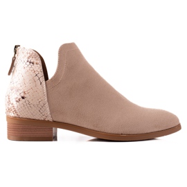Beige Stiefel mit ausgeschnittenem VINCEZA braun