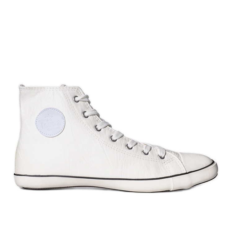 Weiße Turnschuhe von Shape of You