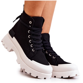 PS1 Treu gebundene schwarze Stiefel