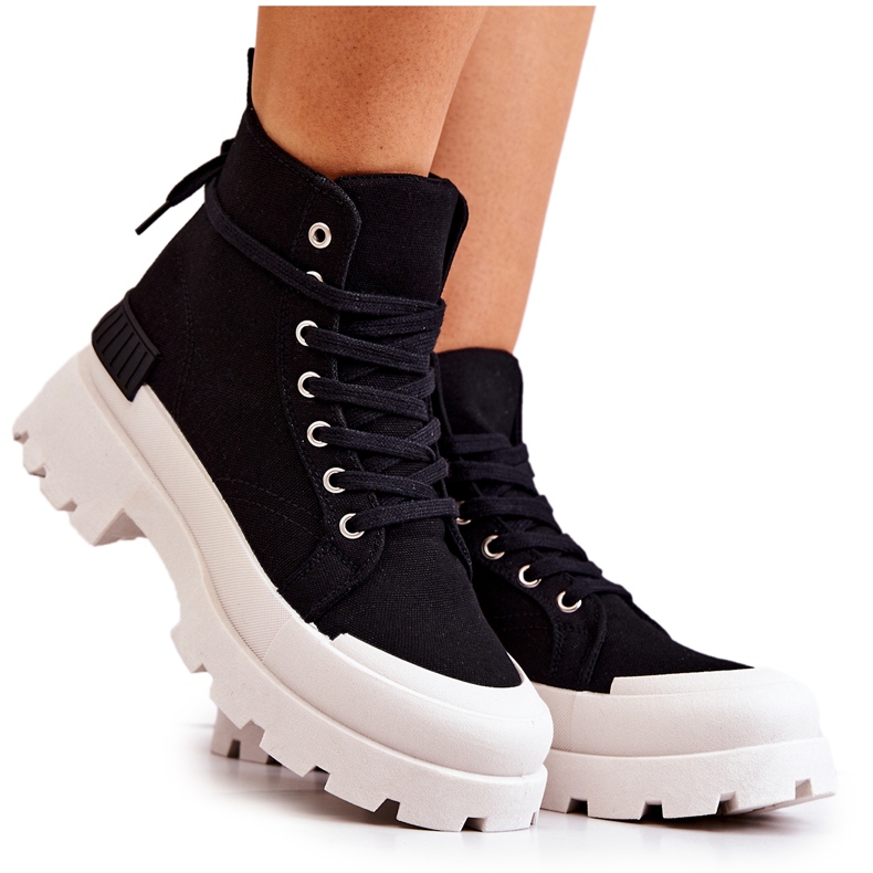 PS1 Treu gebundene schwarze Stiefel