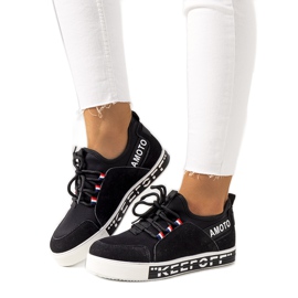 Schwarze Damen-Sneaker von Burges