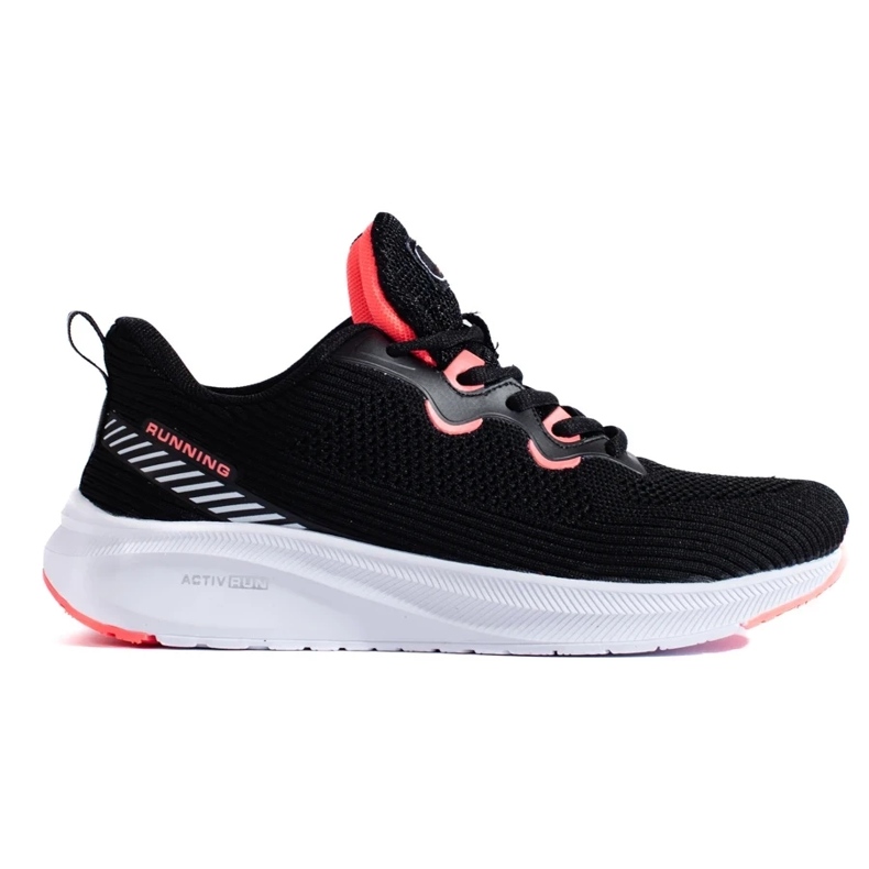 Sportschuhe auf der DK-Plattform schwarz