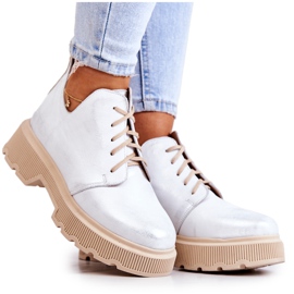 Brogues auf der massiven Sohle Nicole Weiß-Silber 2701