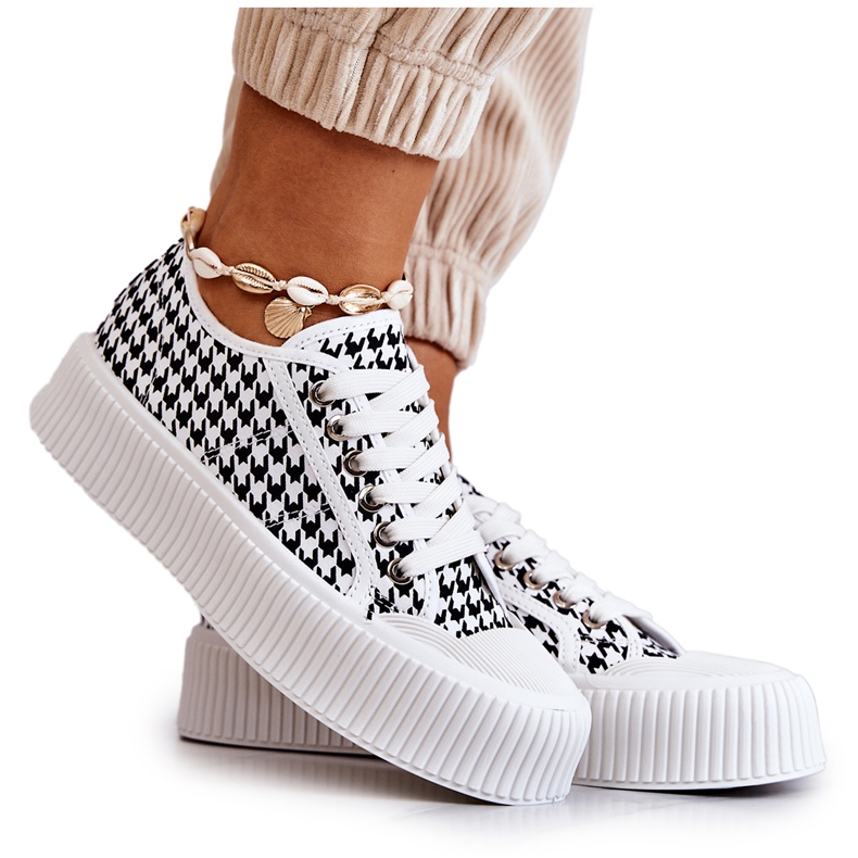 FB2 Niedrige Turnschuhe auf der Plattform Schwarz-Weiß-Mischa