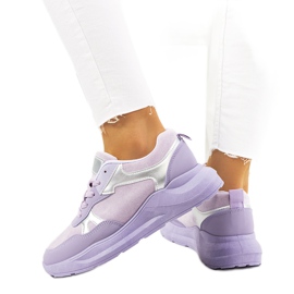Lila Turnschuhe mit silbernen Akzenten von Davis