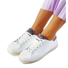 Weiße Turnschuhe mit Alfaro-LEDs