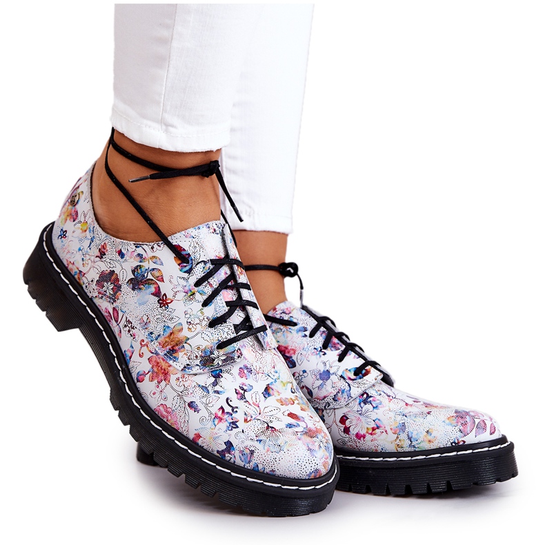 Damen Oxfords Maciejka 4087A-38 Lederschuhe weiß mit Blumen mehrfarbig