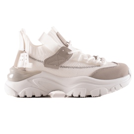 TRENDI Modische Turnschuhe zum Schnüren beige weiß