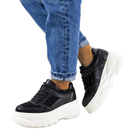 Schwarze Sport-Sneaker mit hoher Mellis-Sohle