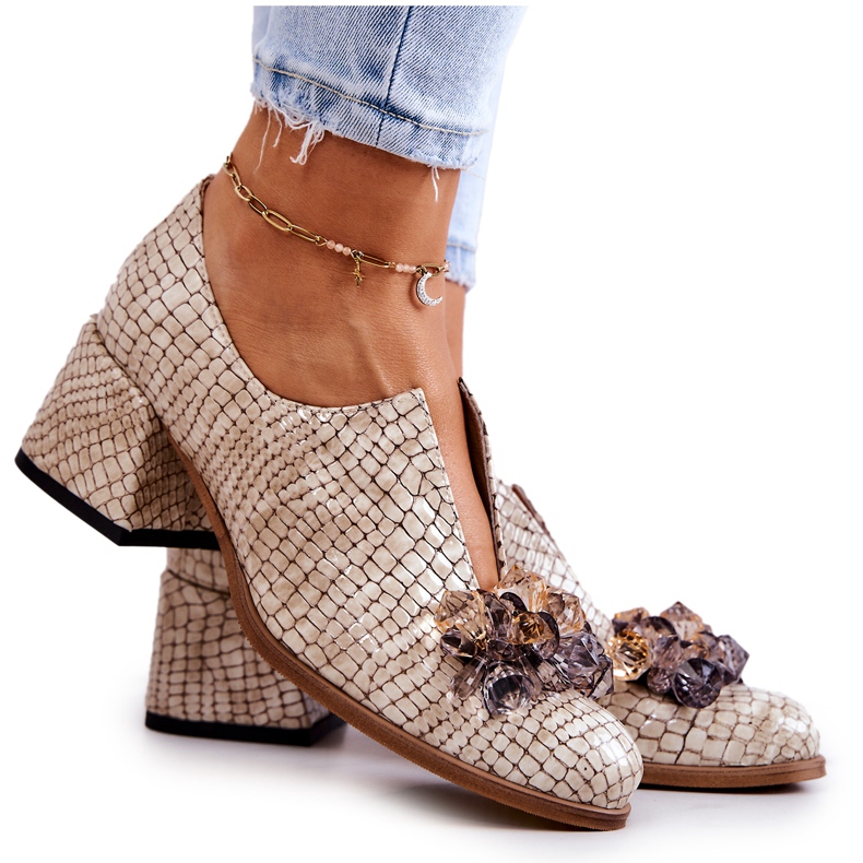 PA2 Elegante High Heels aus Leder mit beiger Delaver-Verzierung