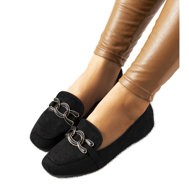 Schwarze Loafer mit eckiger Kappe von Hattie