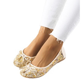 Cathys beige durchbrochene Ballerinas
