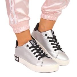 Low-Top-Sneaker mit Kunstleder Big Star W II274034 Silber