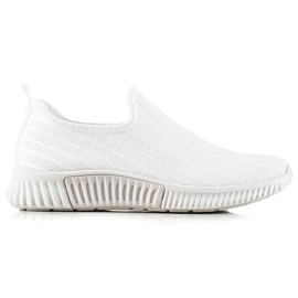 TRENDI Bequeme Slip-On Sneakers weiß