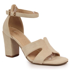 Sandalen auf dem Pfosten von eVento W EVE344A beige