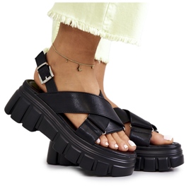 PE1 Ledersandalen auf der schwarzen Betti-Plattform